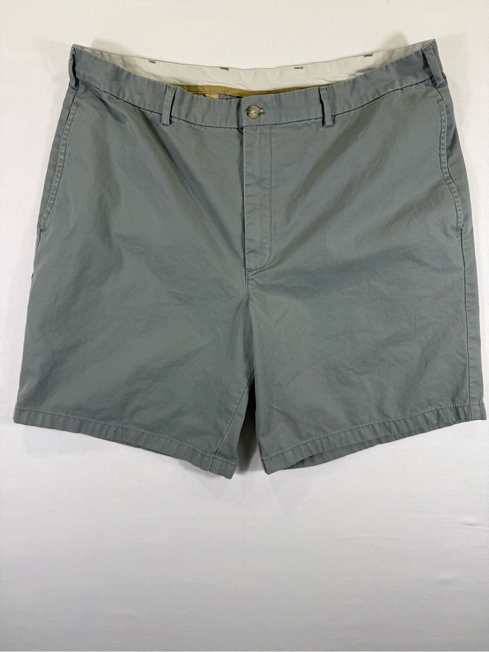 Talbots Men's Flat Front Shorts in Slate Gray